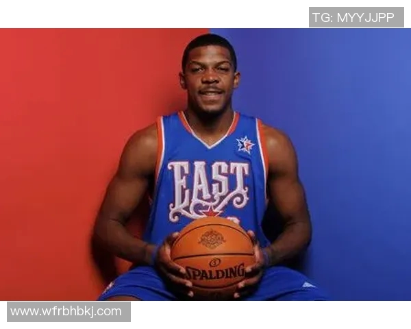 篮球明星助力智能手机创新体验引领潮流新风尚